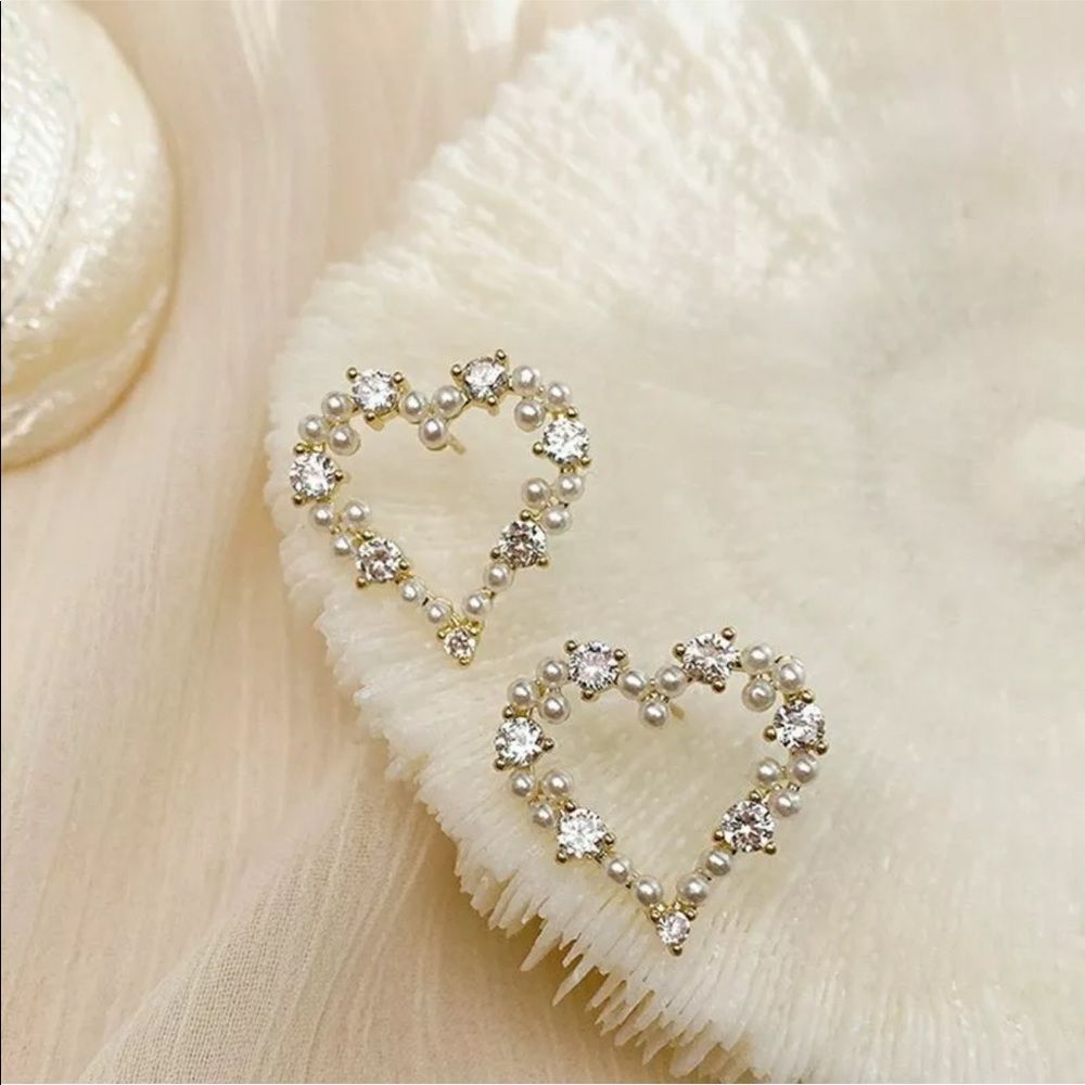 Heart Rhinestones Pearl Wedding Earrings - Picture 5 of 7